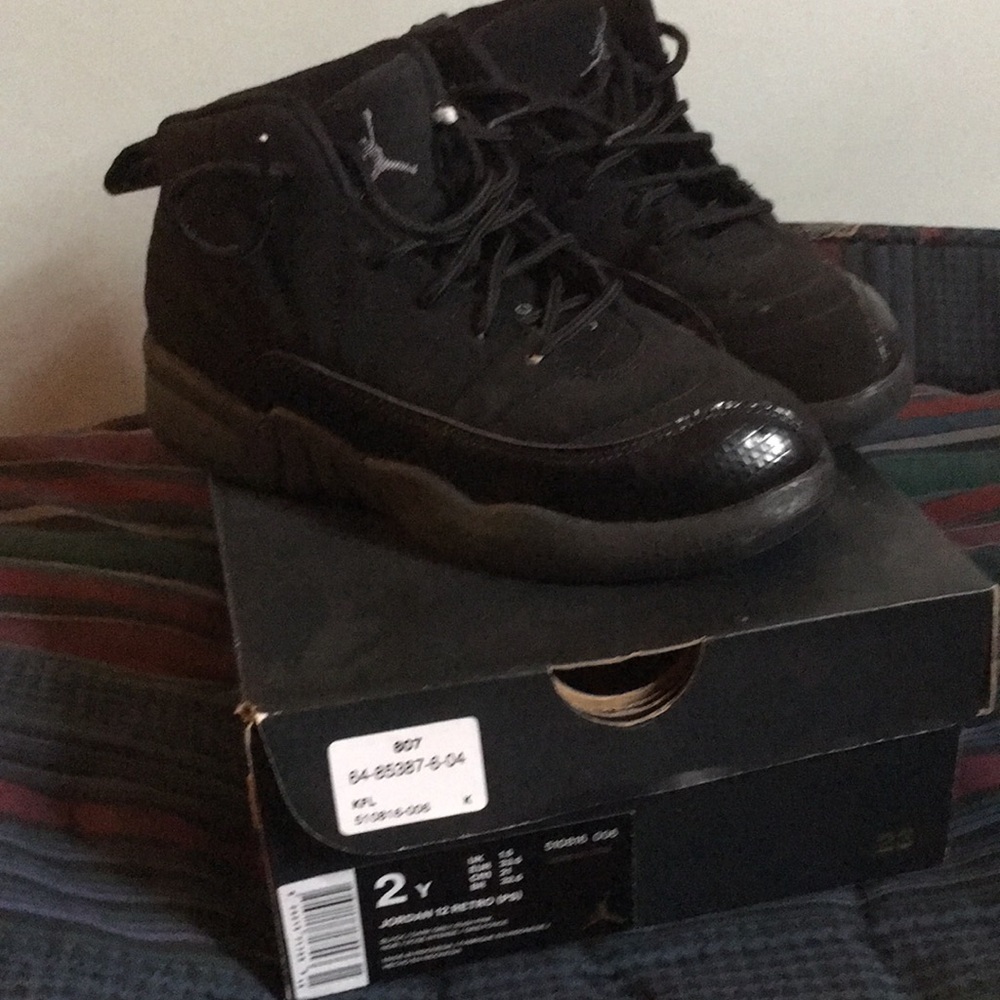 Great sneaker size 2y Jordan 12 retro